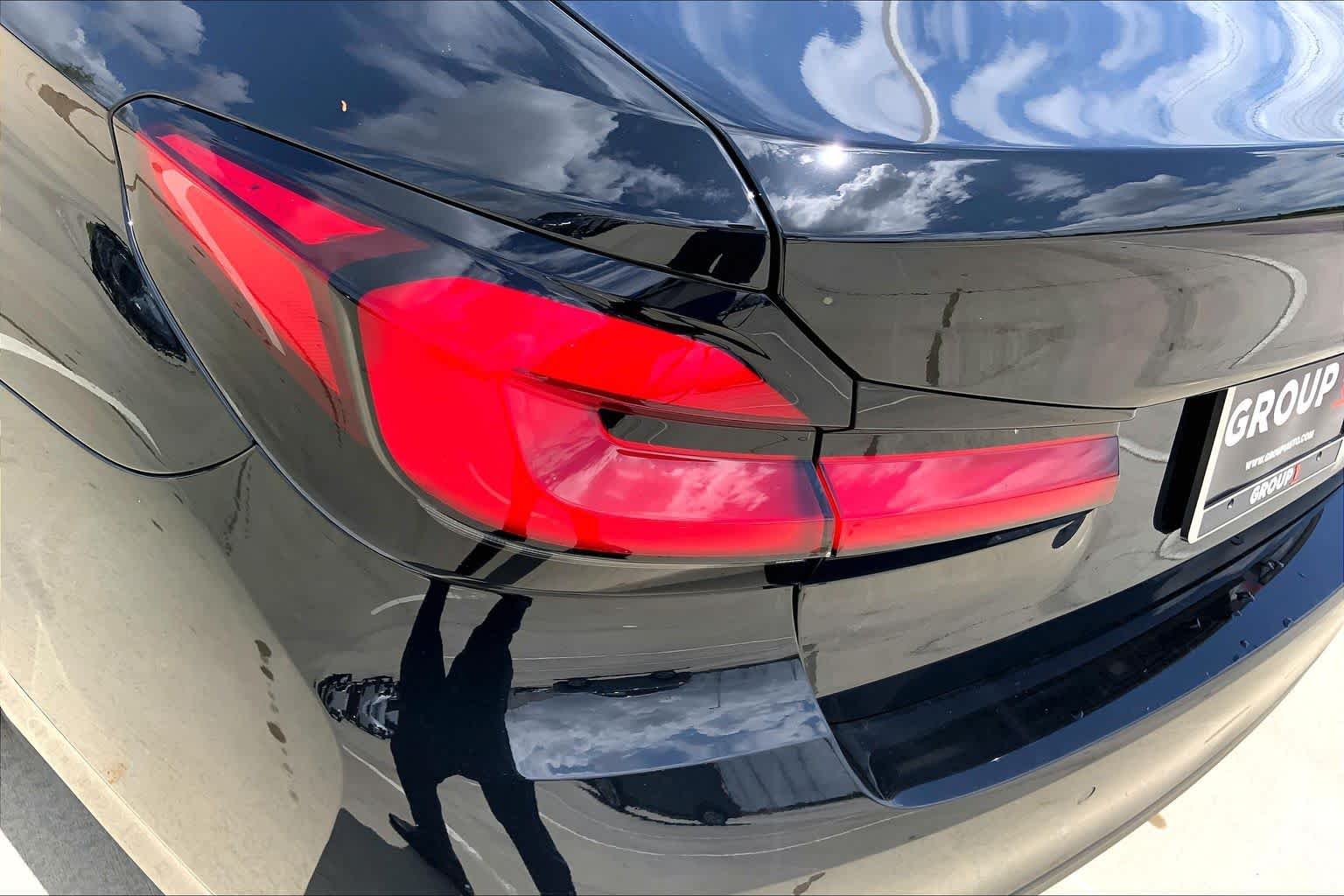 Used 2023 Jet Black BMW 530i image 27