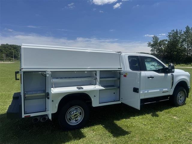 New 2026 Oxford White Ford F-350® XL image 20
