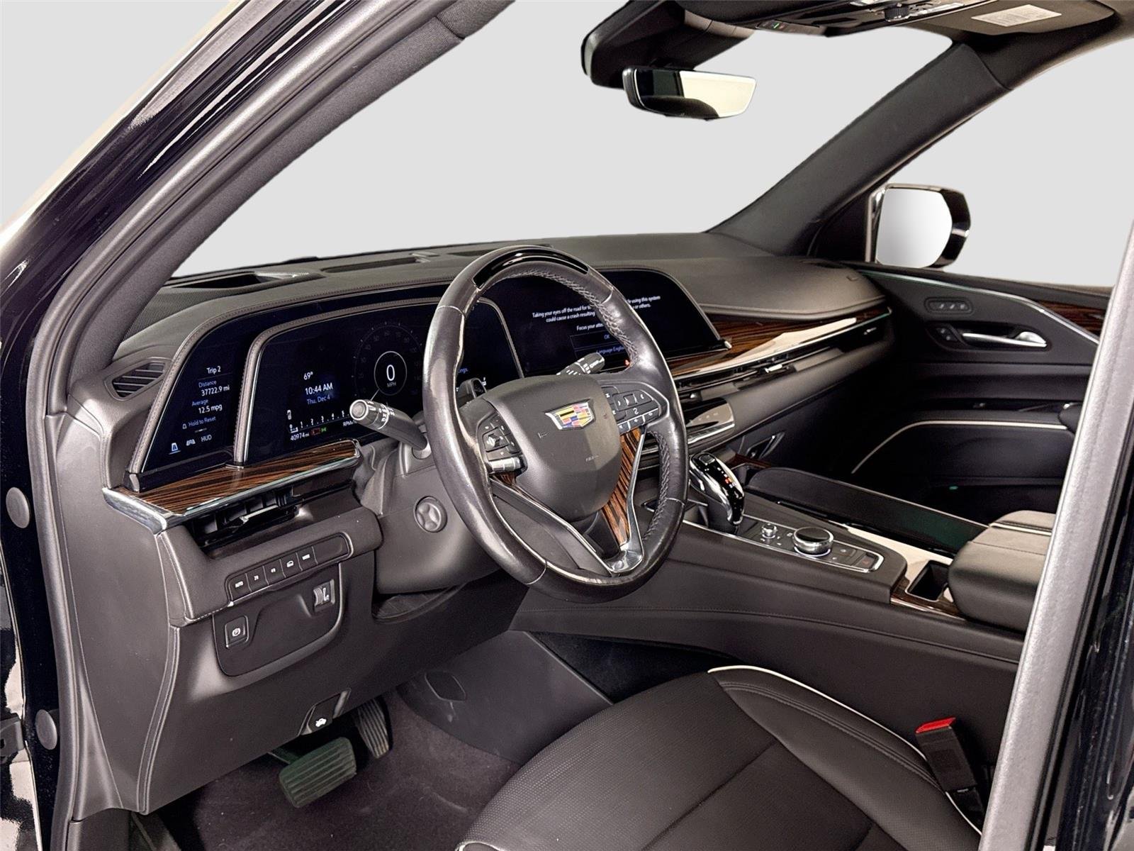 Used 2023 Black Raven Cadillac 4WD Premium Luxury | Super Cruise | Rear Seat Entertainment image 15