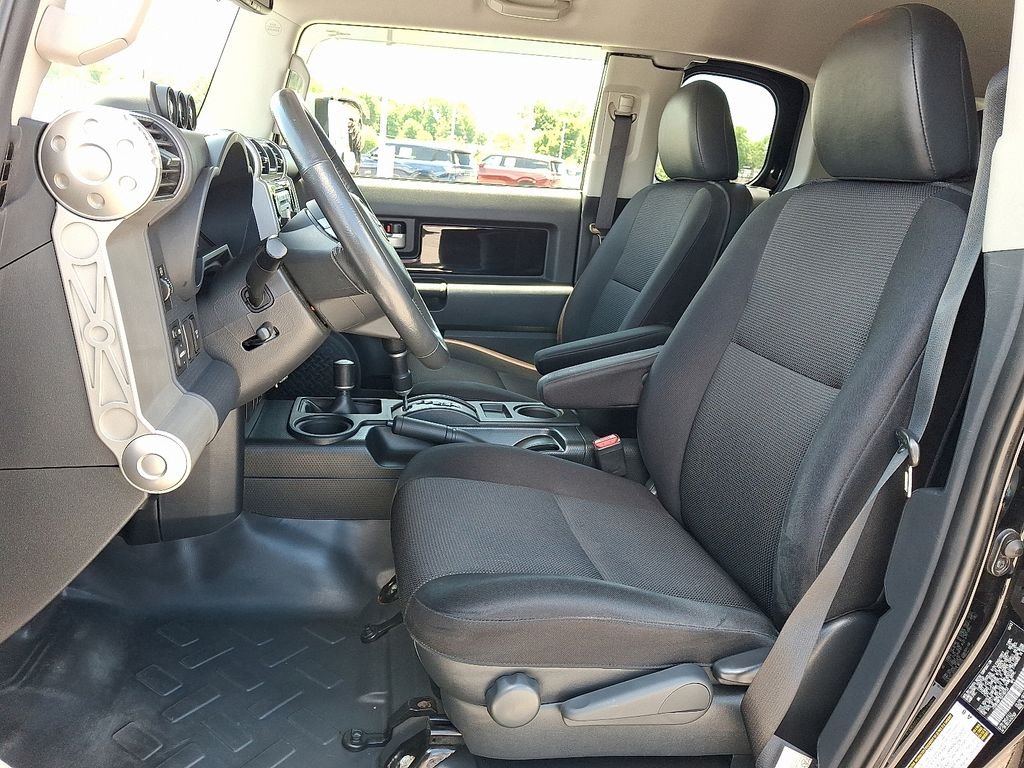 Used 2014 Black Toyota Base image 14