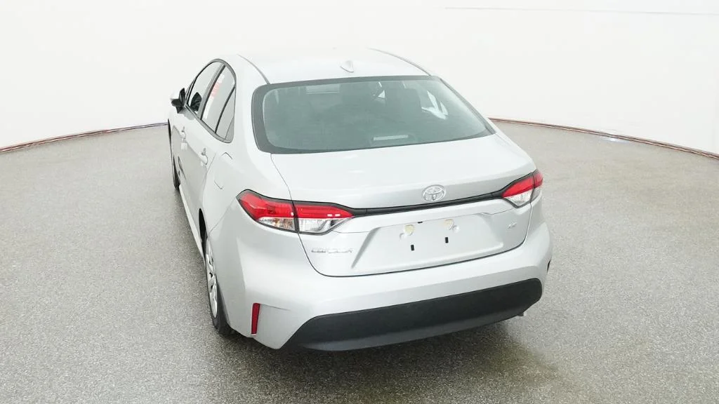 New 2026 Classic Silver Metallic Toyota LE image 16