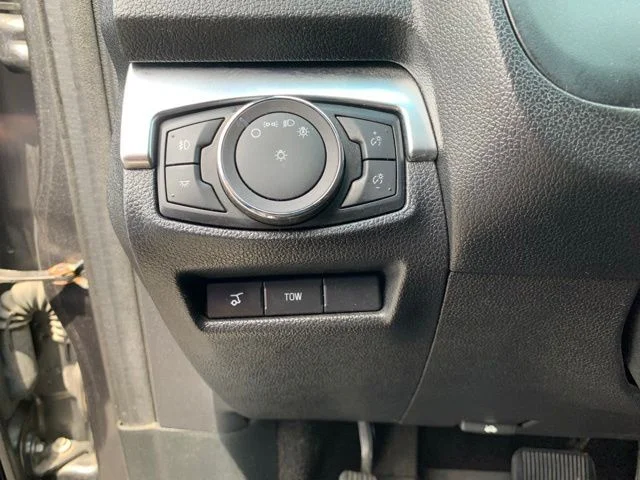 Used 2018 Gray Ford Sport image 25