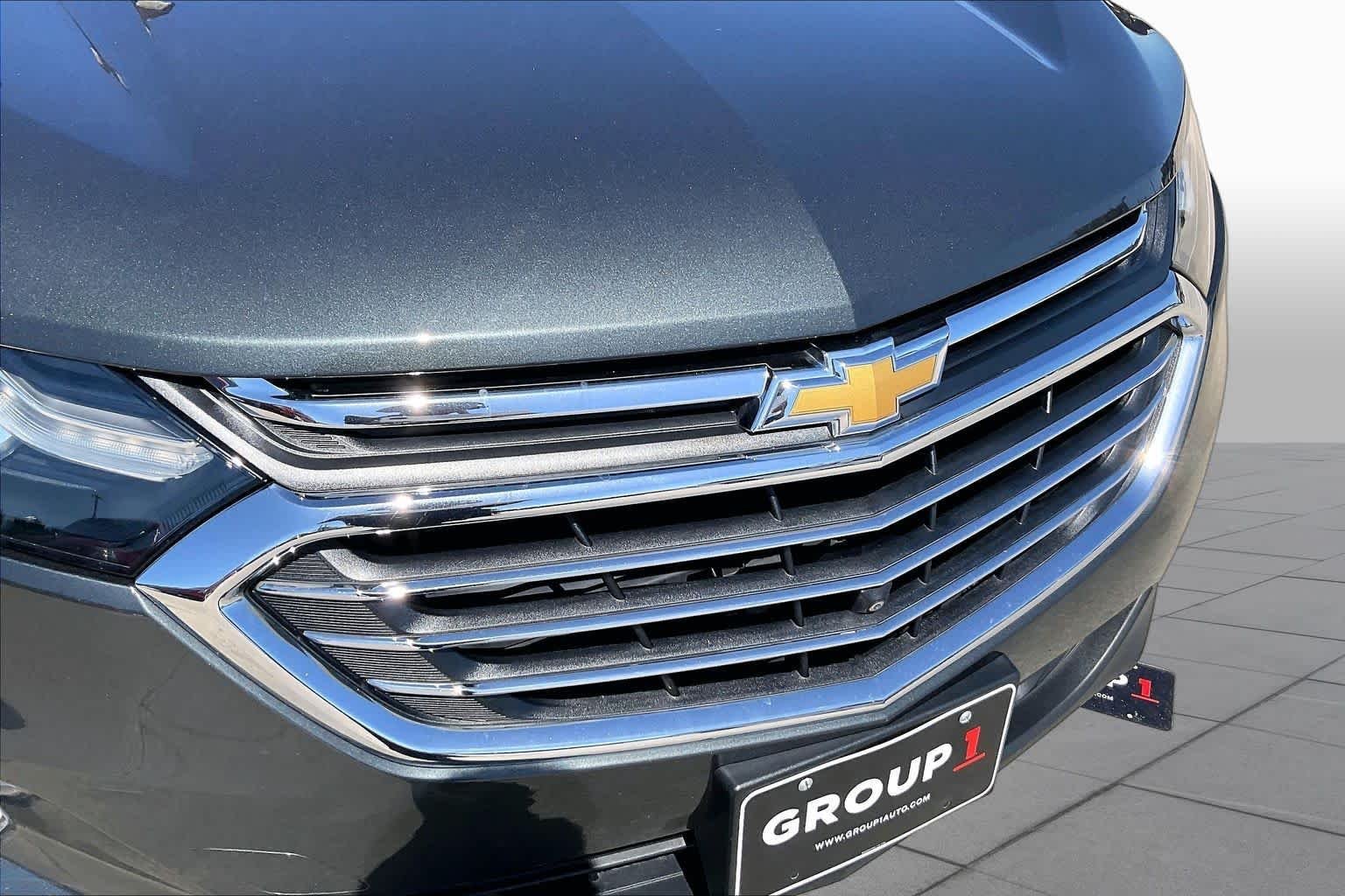 Used 2020 Nightfall Gray Metallic Chevrolet Premier image 29