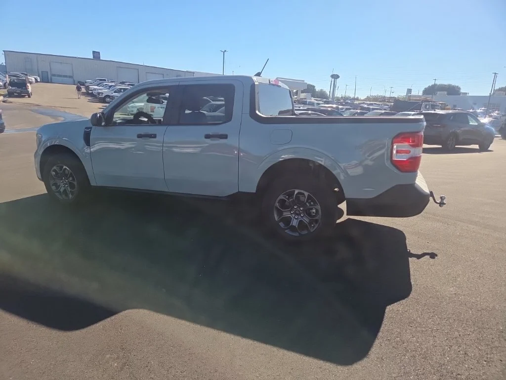 Used 2024 Green Ford XLT image 11