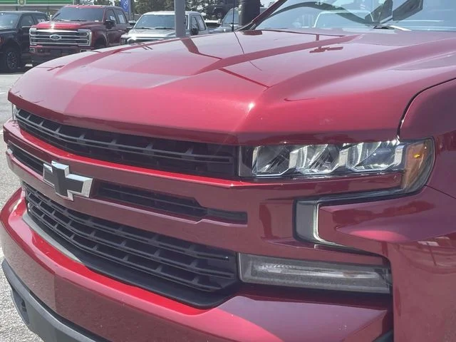 Used 2020 Red Chevrolet RST image 9