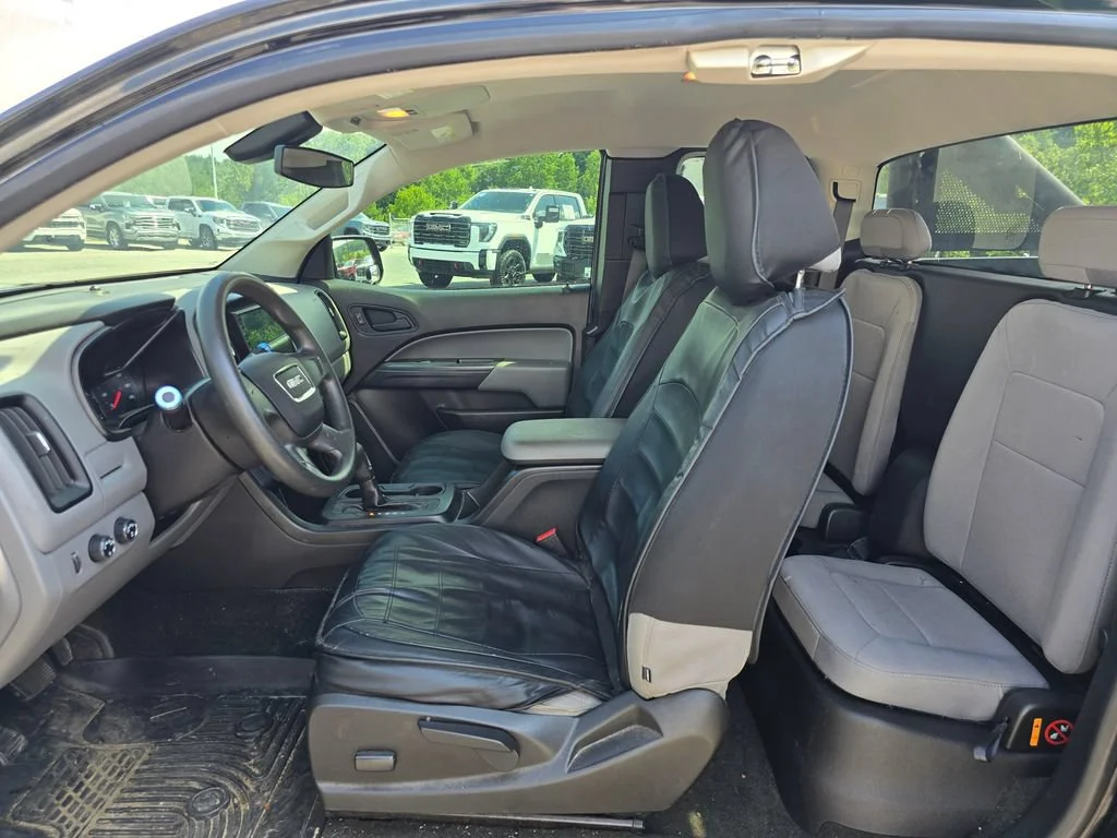 Certified Used 2017 ONYX BLACK GMC 4WD image 11