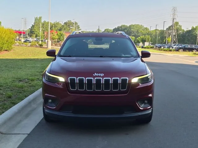 Used 2019 Red Jeep Latitude Plus image 16