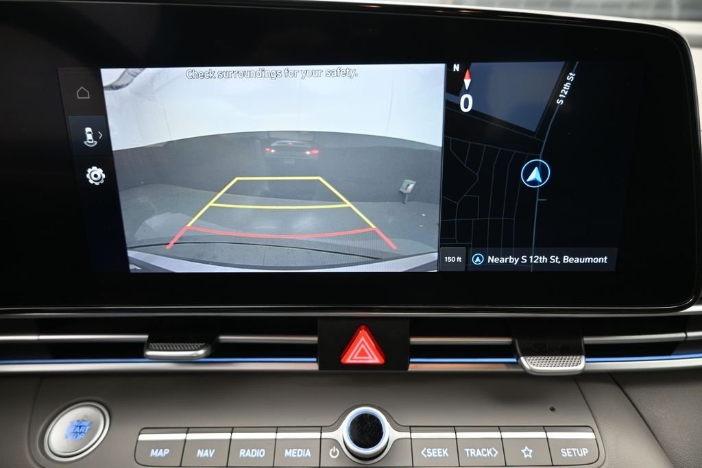 Used 2024 Silver Hyundai SEL image 3