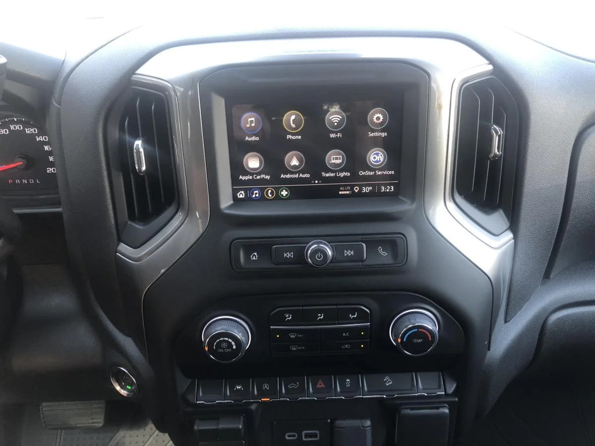 New 2026 White Chevrolet 4wd Crew Cab 147 image 14