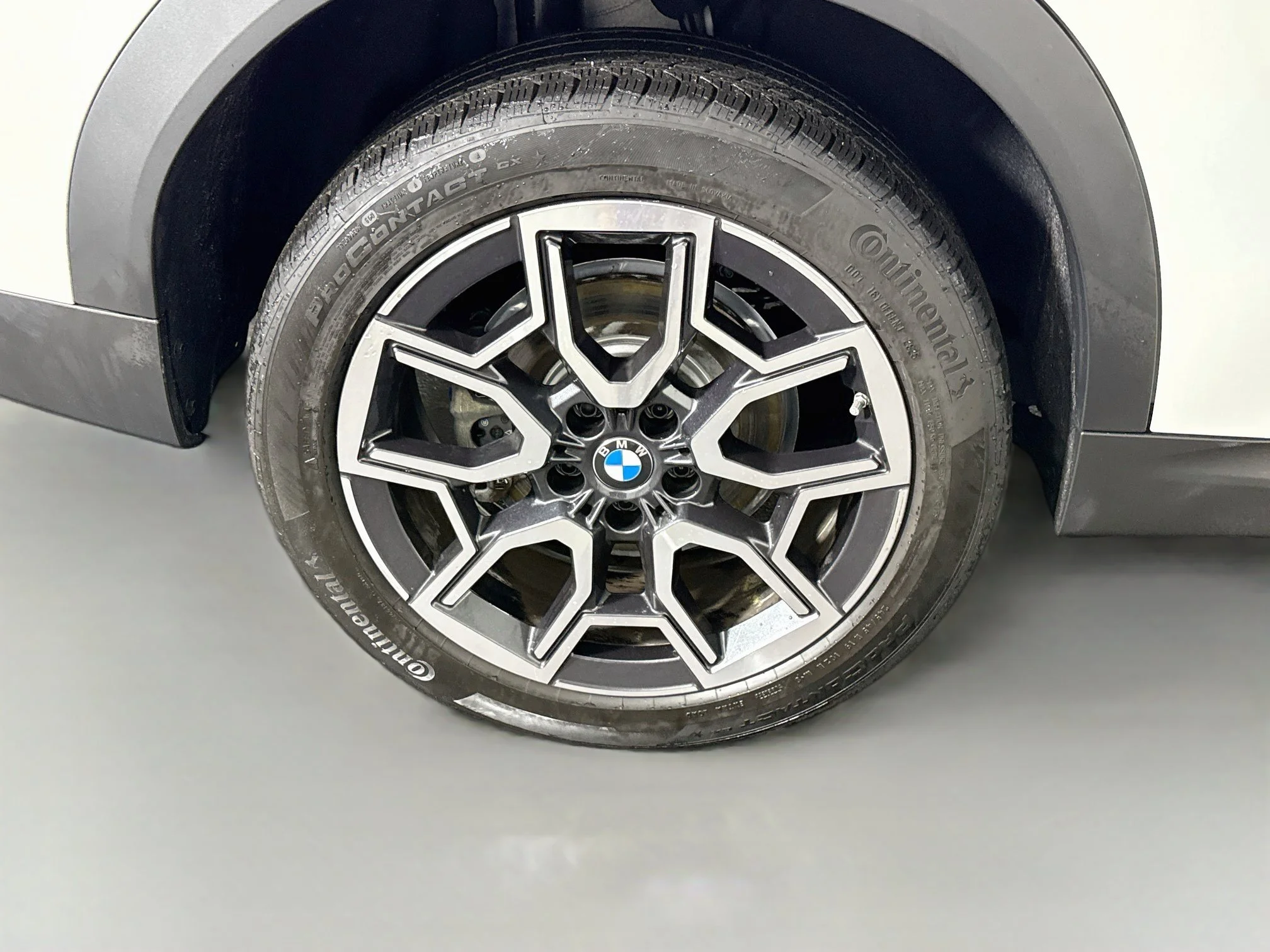Used 2026 Alpine White BMW xDrive28i image 29