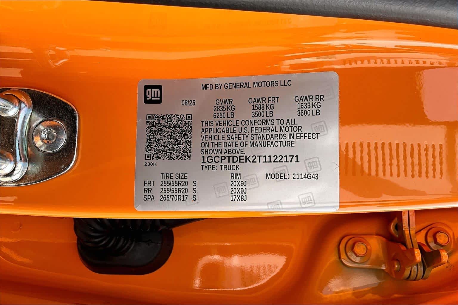 New 2026 Sunrise Orange Chevrolet Z71 image 20