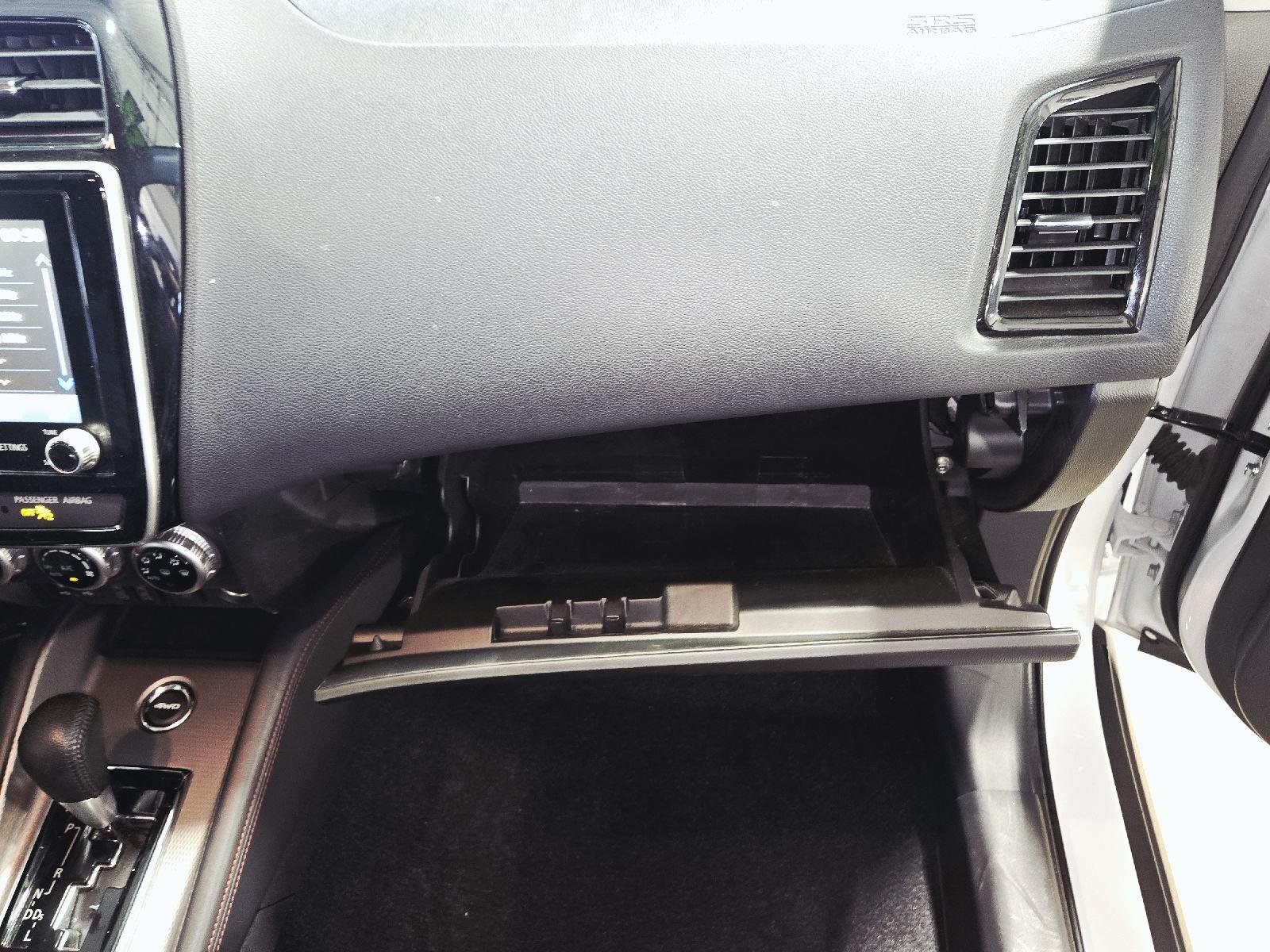 Used 2024 White Diamond Mitsubishi ES image 54