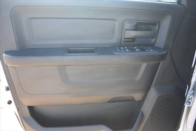 New 2026 Bright White Clear-Coat Exterior Paint RAM TRADESMAN image 12