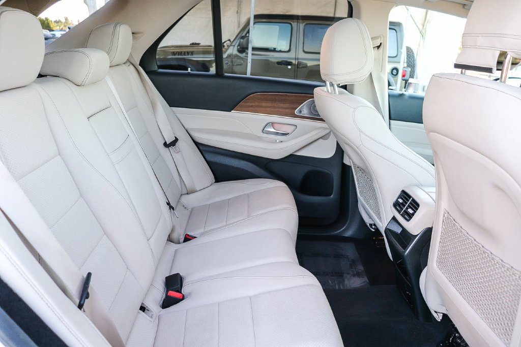 Used 2023 Polar White Mercedes-Benz GLE 350 image 19
