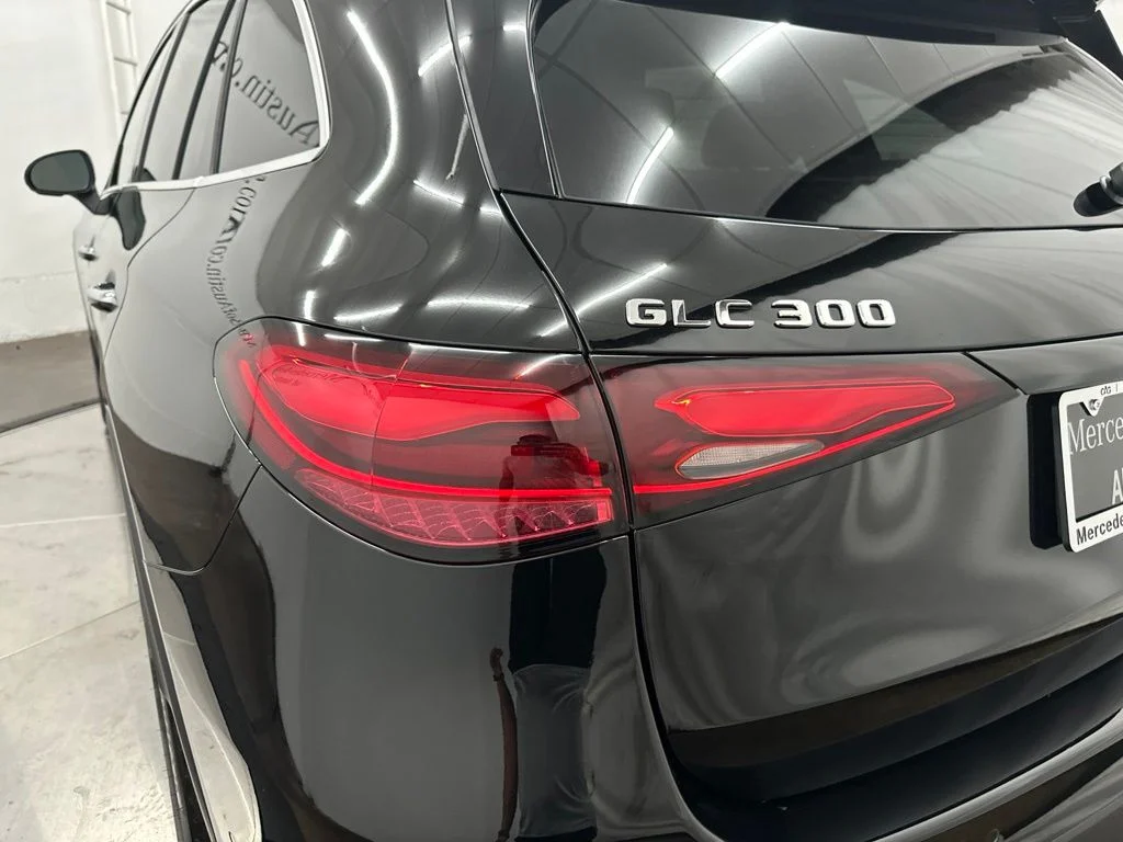 New 2027 Black Mercedes-Benz GLC 300 image 11