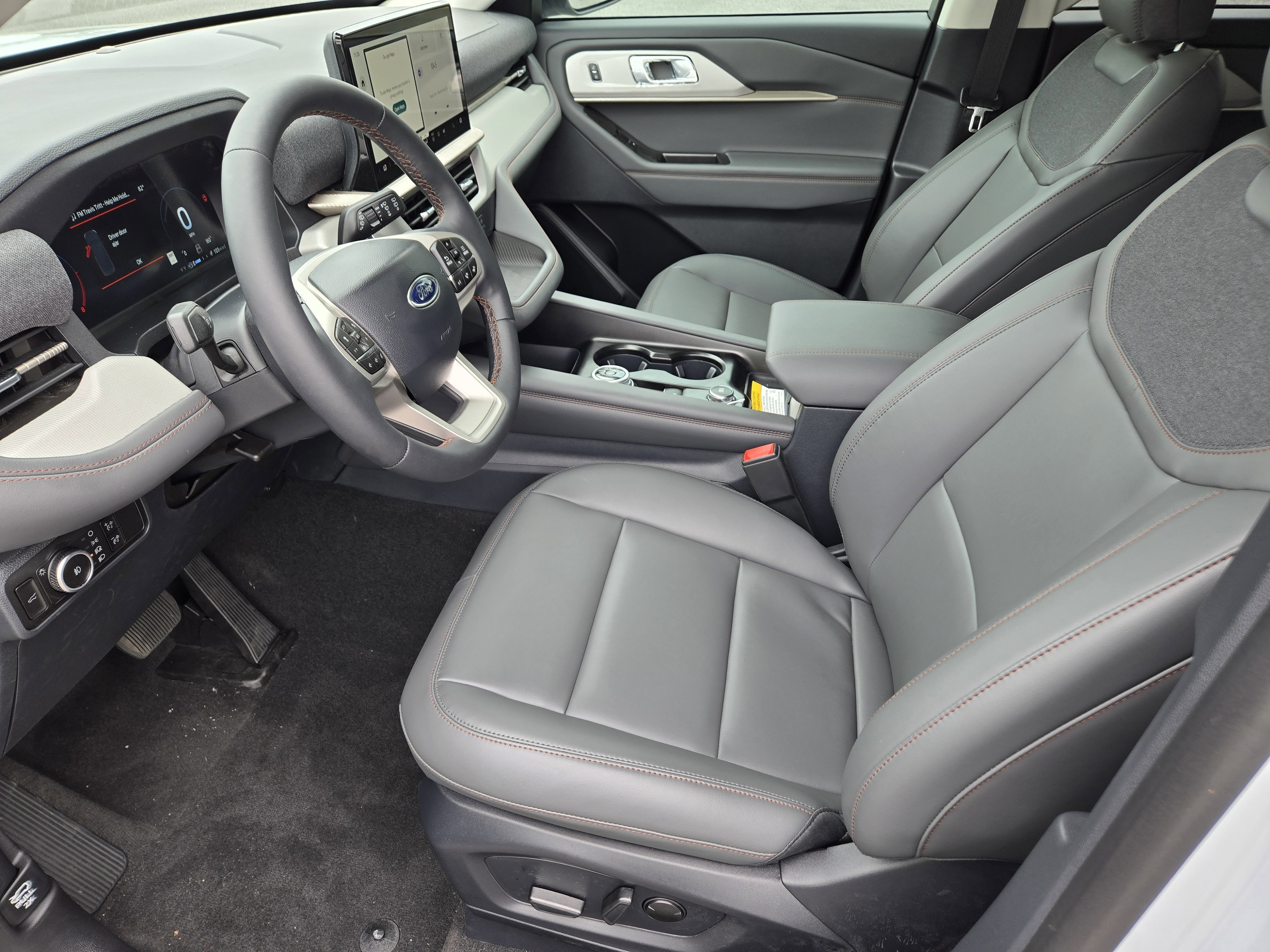 New 2026 Space White Metallic FORD Active image 16
