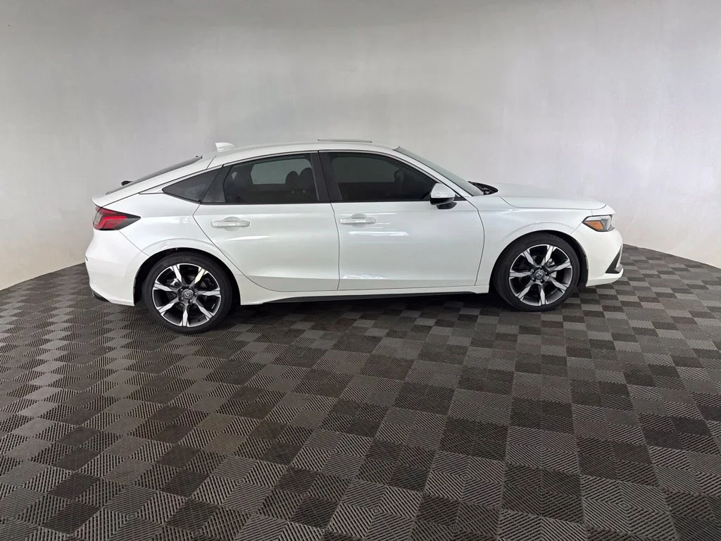 Used 2024 Silver Honda EX-L image 4