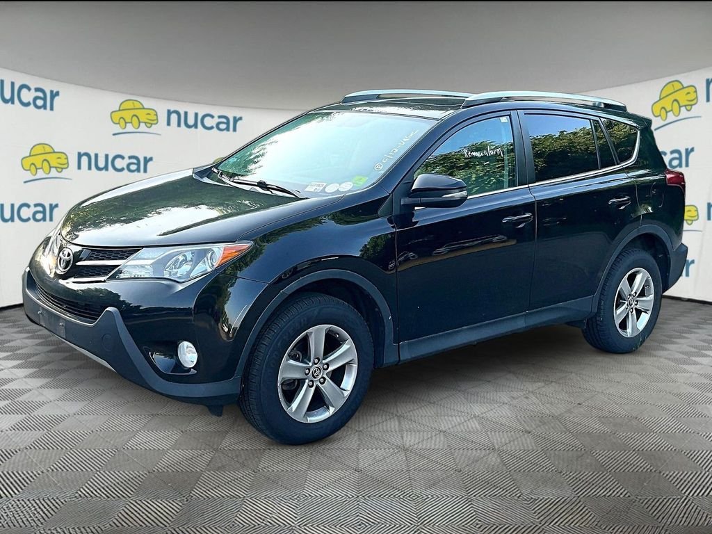 Used 2015 Black Toyota XLE image 3