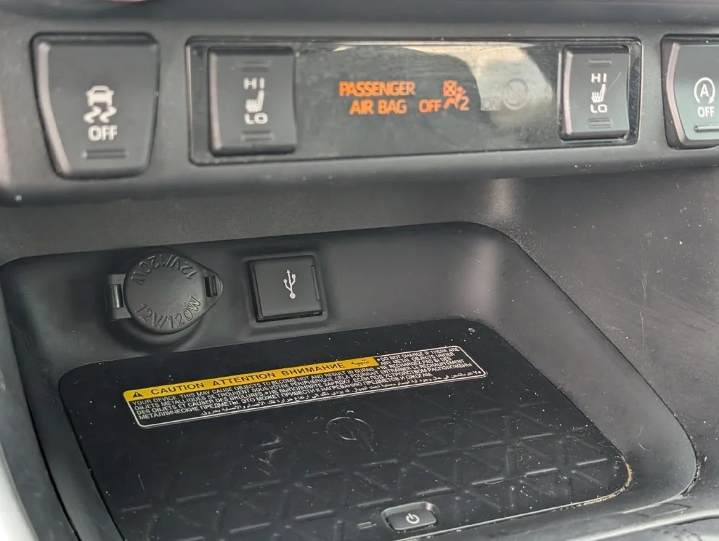 Used 2021 Magnetic Gray Met Toyota XLE Premium image 26