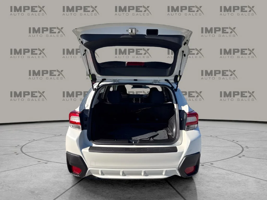 Used 2019 White Subaru 2.0i Premium image 25