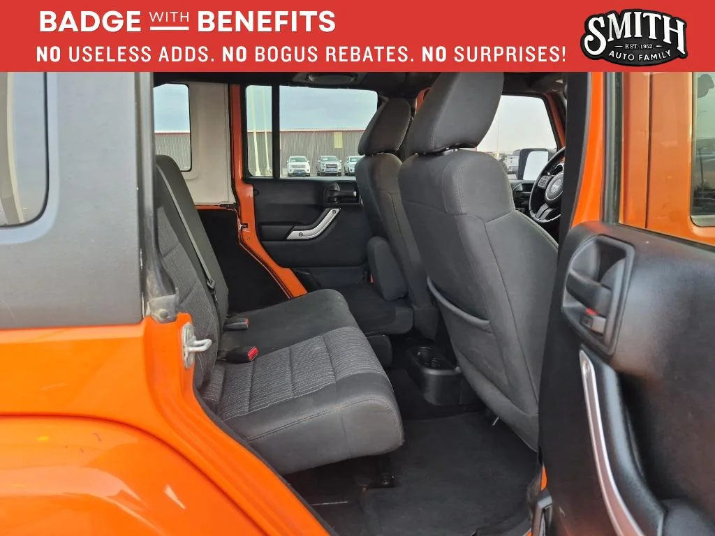 Used 2012  Jeep Sahara image 11