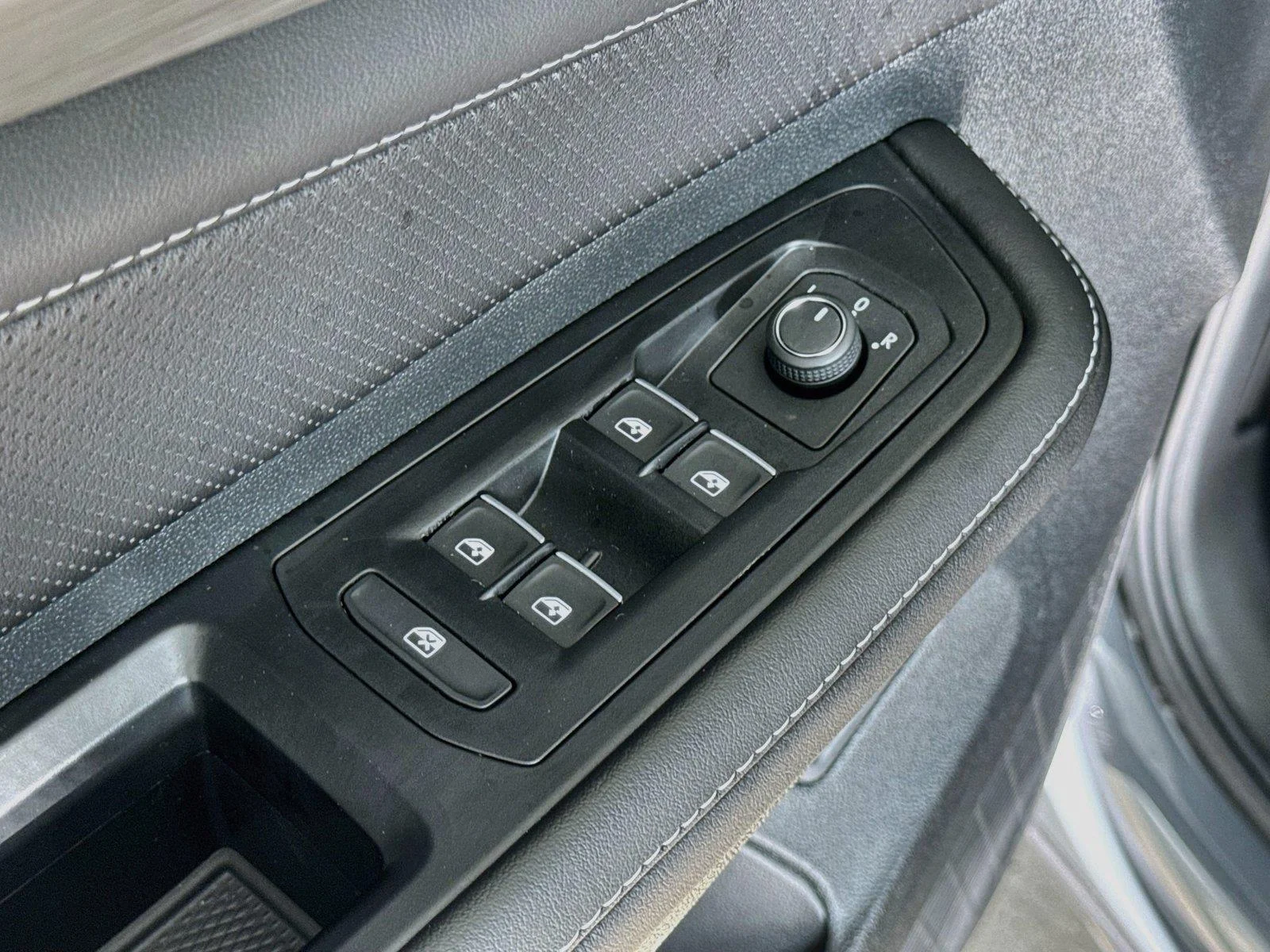 New 2026  Volkswagen 2.0T SE w/Technology image 18