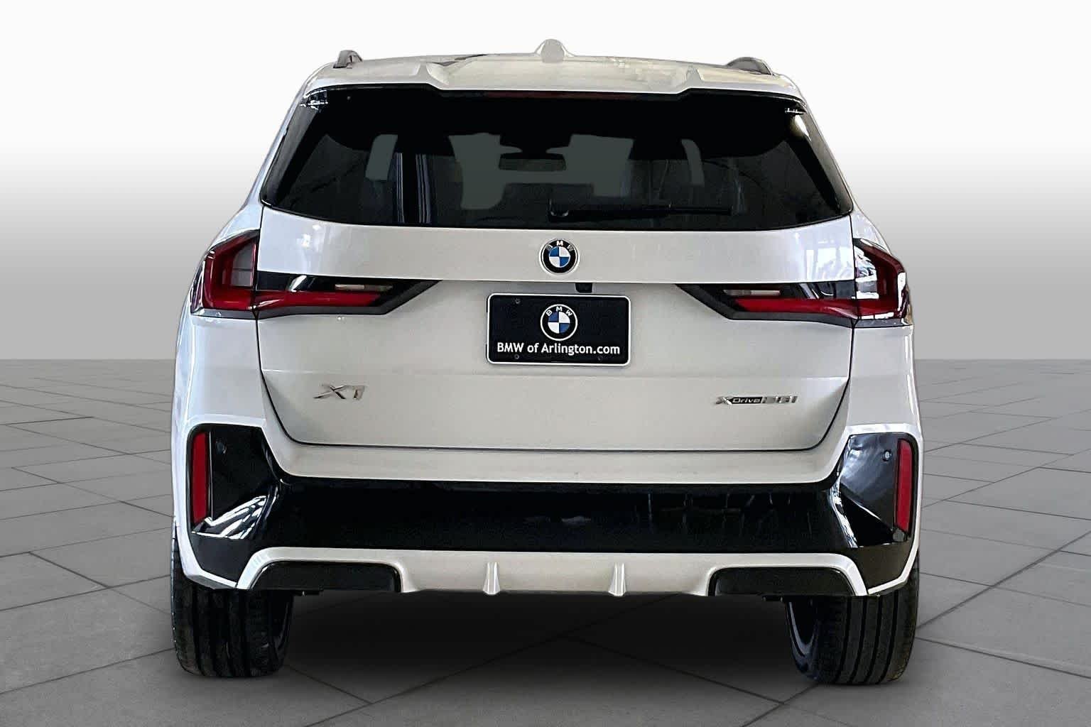 Certified Used 2025 Mineral White Metallic BMW xDrive28i image 4