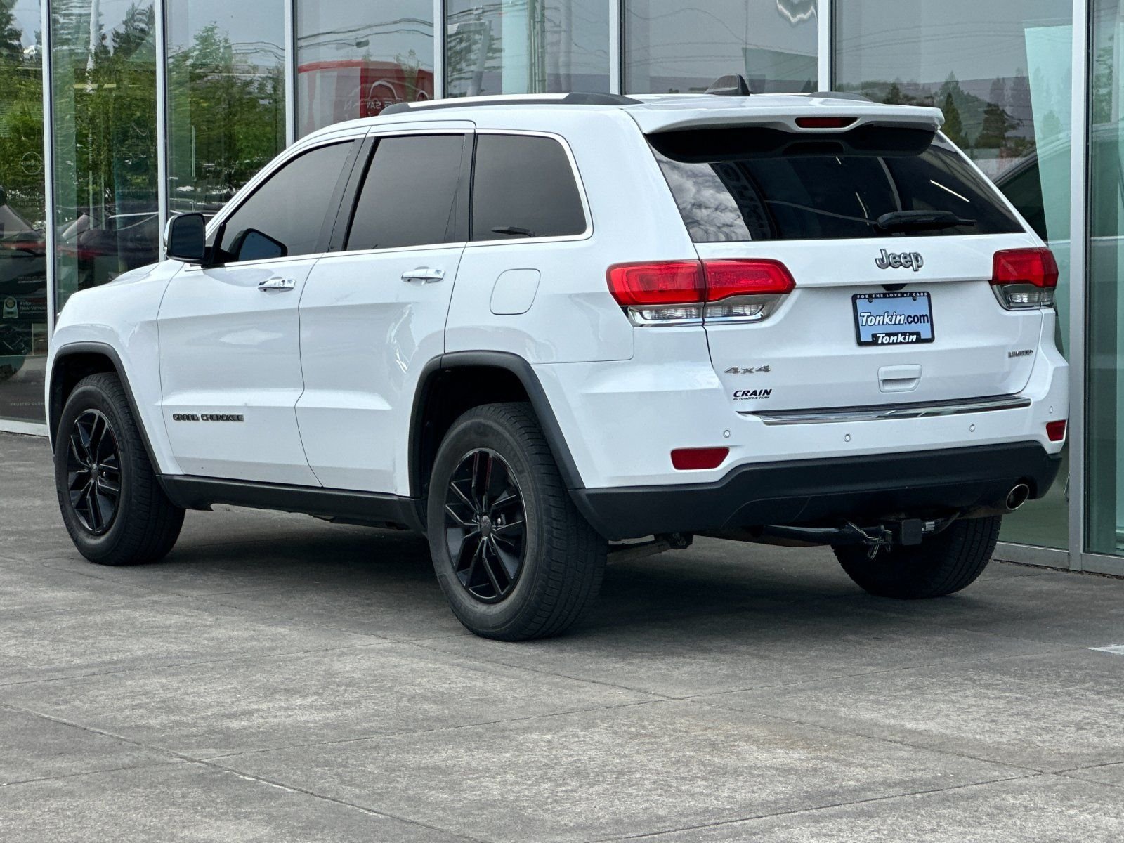 Used 2019 Bright White Clearcoat Jeep Limited image 4