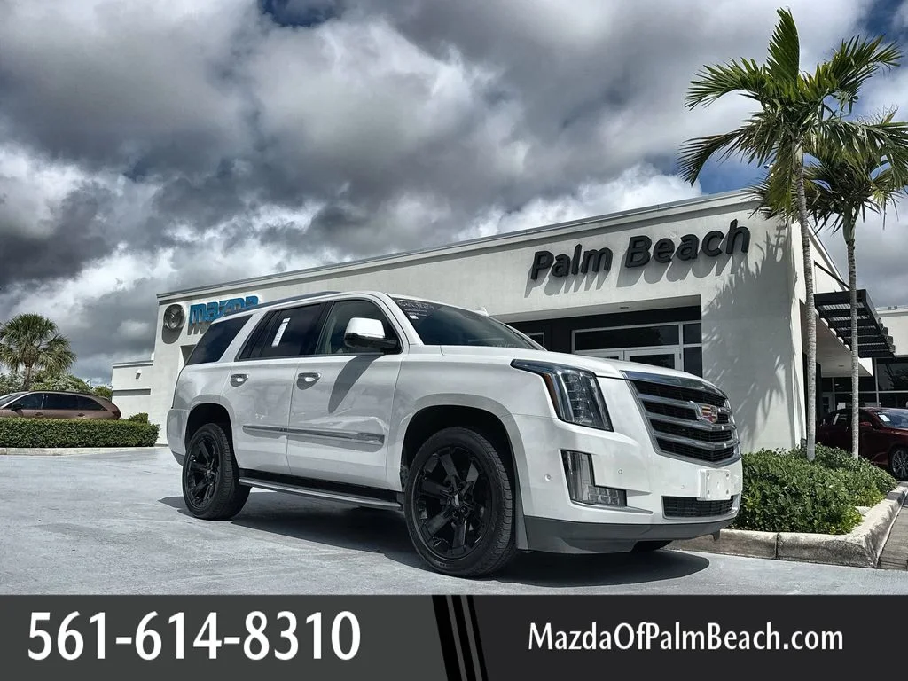 2018 Cadillac Escalade AWD Luxury's photo