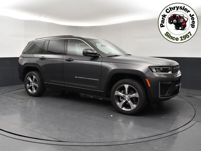 New 2026 Baltic Gray Metallic Clear-Coat Exterior Paint Jeep Limited image 1