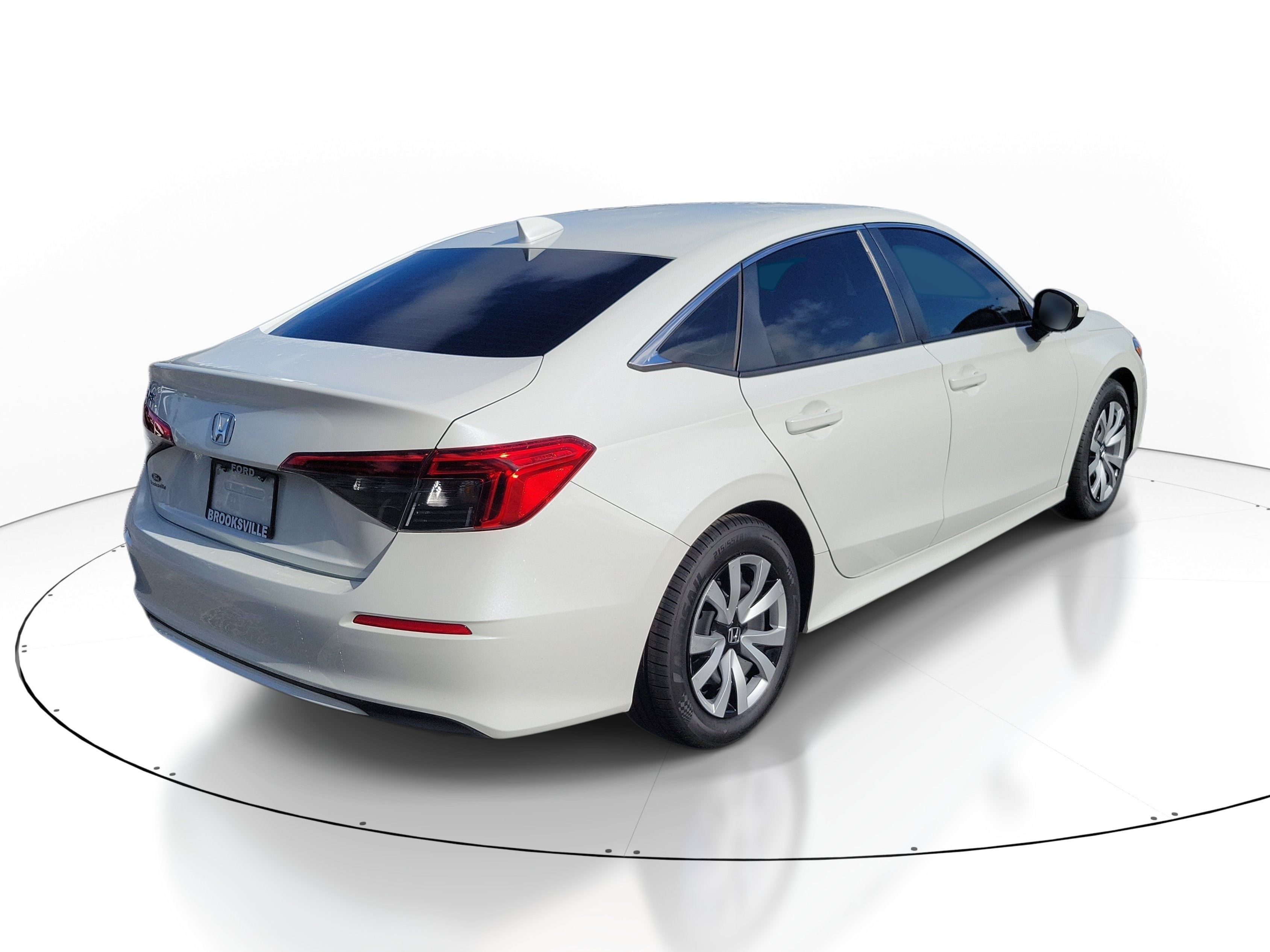 Used 2024  Honda LX image 1