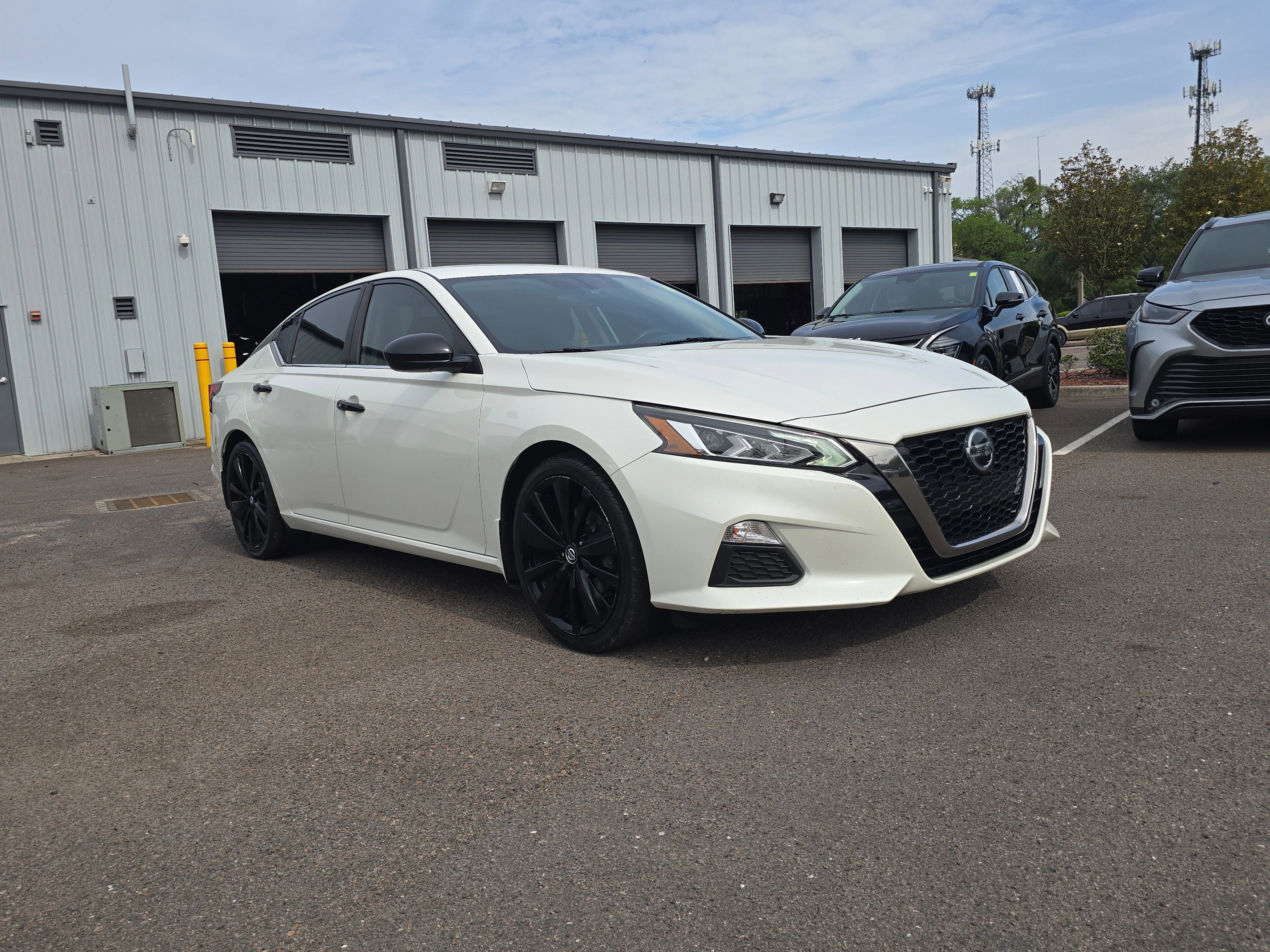 Used 2019 Nissan Altima SR with VIN 1N4BL4CV8KC206379 for sale in Zephyrhills, FL
