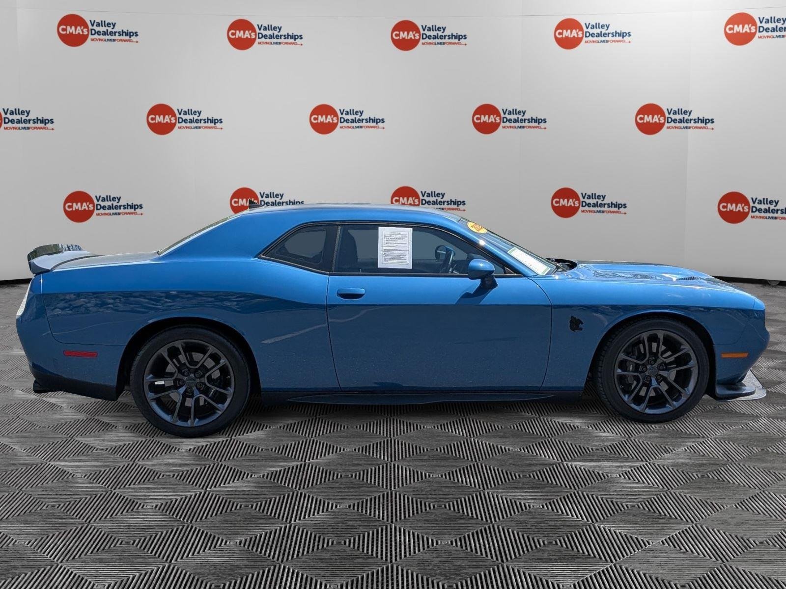 Used 2022 Frostbite Dodge R/T Scat Pack image 4