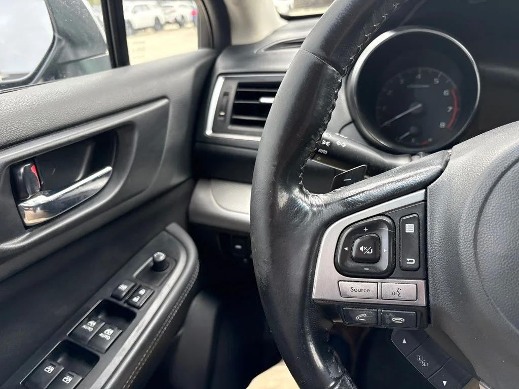 Used 2016 Silver Subaru 2.5i image 16