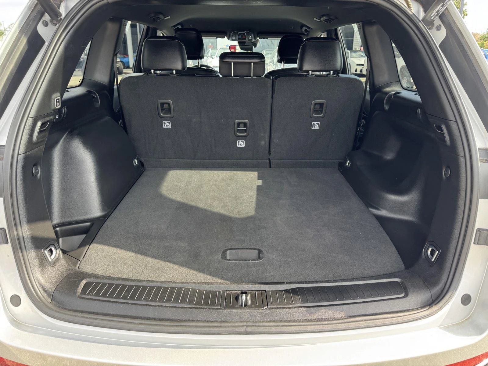 Used 2023 Silver Zynith Jeep Altitude image 13