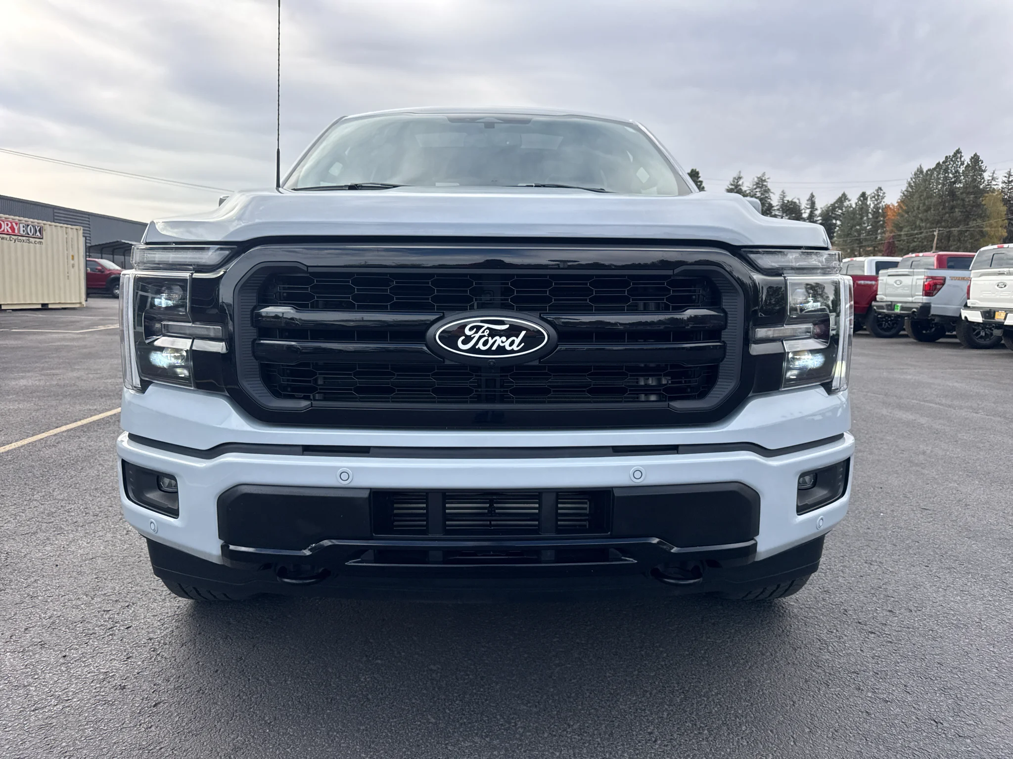 Certified Used 2025 Space White Metallic Ford LARIAT image 10