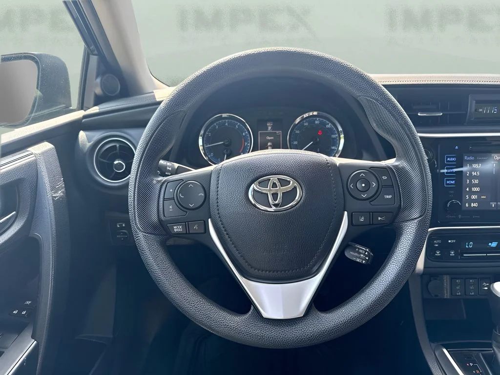 Used 2017 Gray Toyota XLE image 9