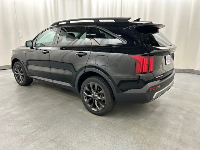 Used 2023 Black Kia X-Line SX Prestige image 3