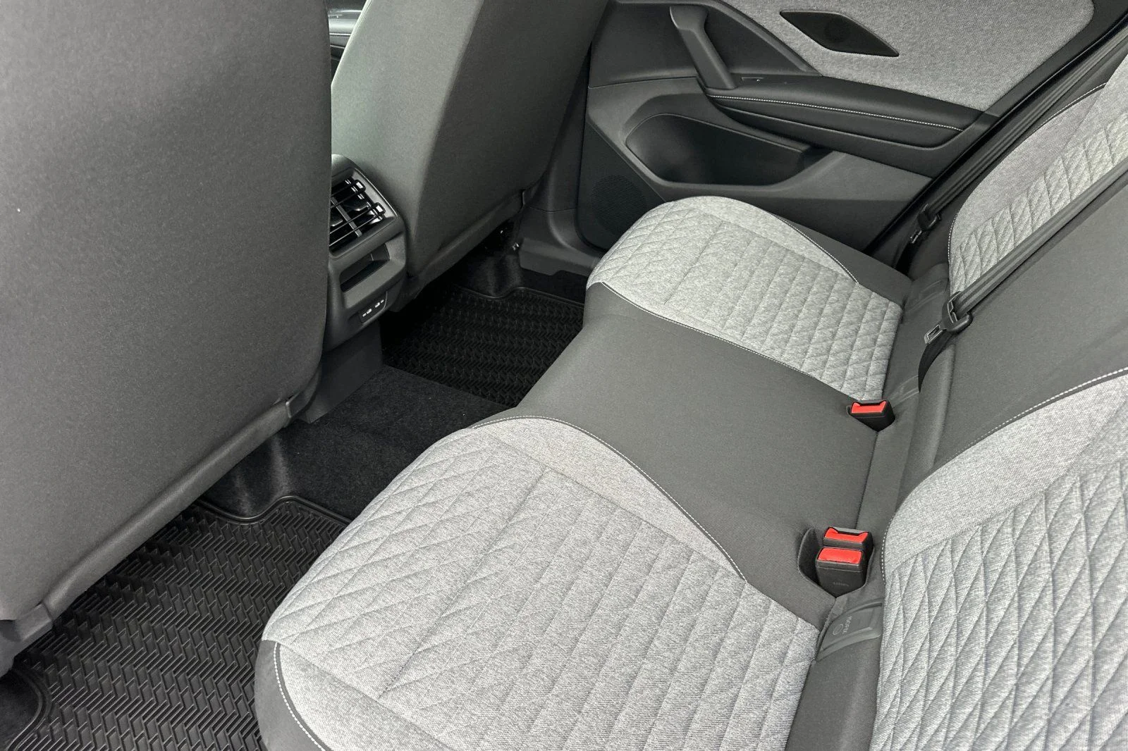 2026 Volkswagen Tiguan S - Photo 11