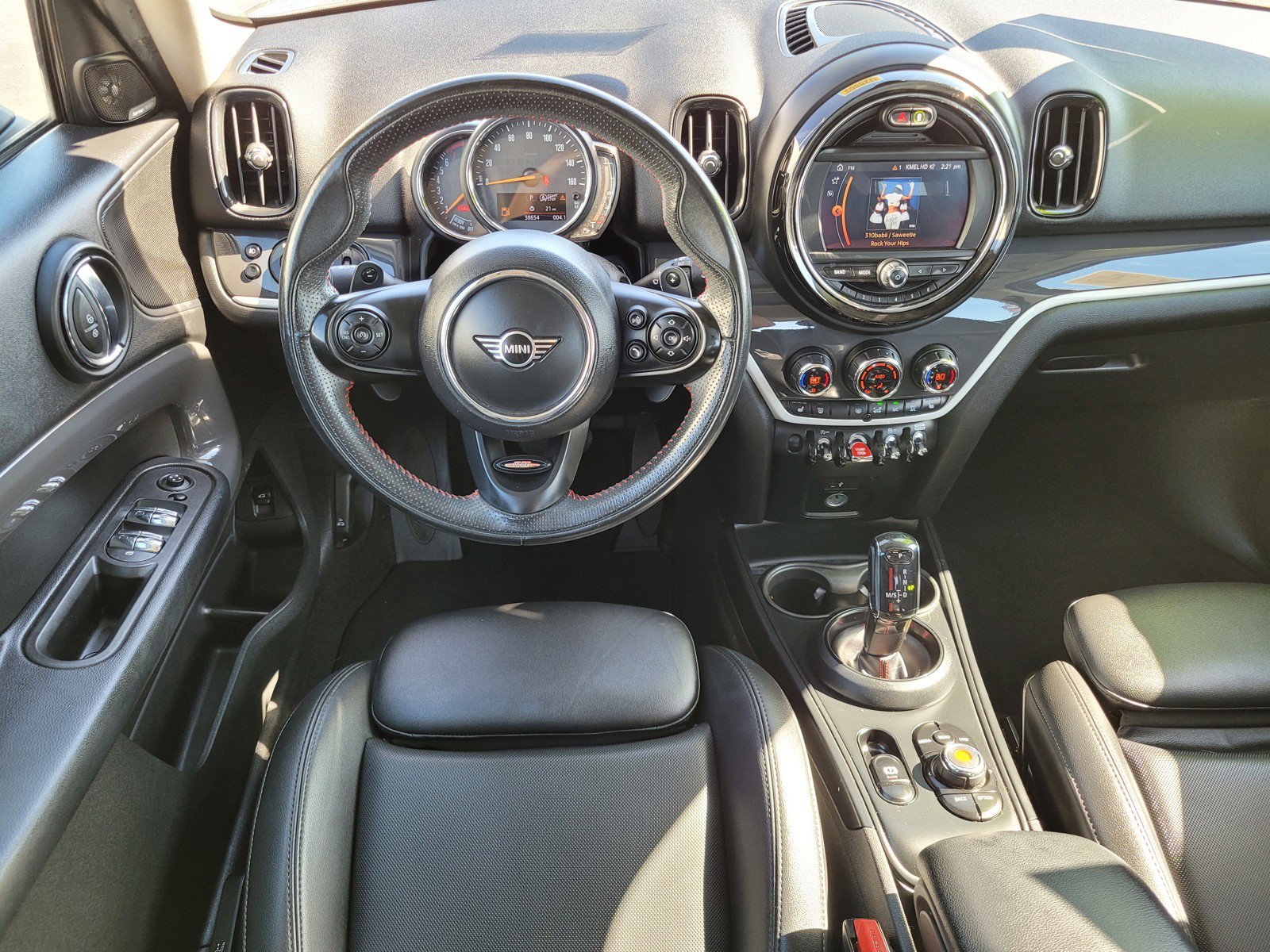 Used 2020  MINI Cooper S image 13