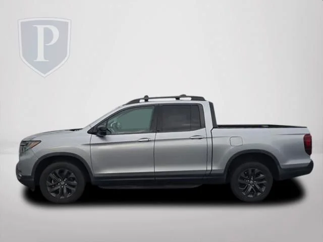 Used 2021  Honda Sport image 10
