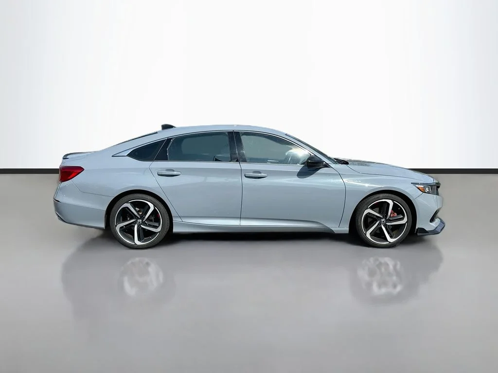 Used 2022 Sonic Gray Pearl Honda Sport image 9