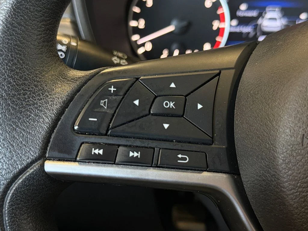 Used 2023 Gray Nissan 2.5 SV image 30