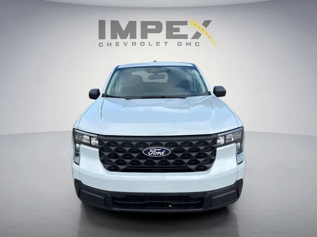 Used 2025  Ford XL image 8