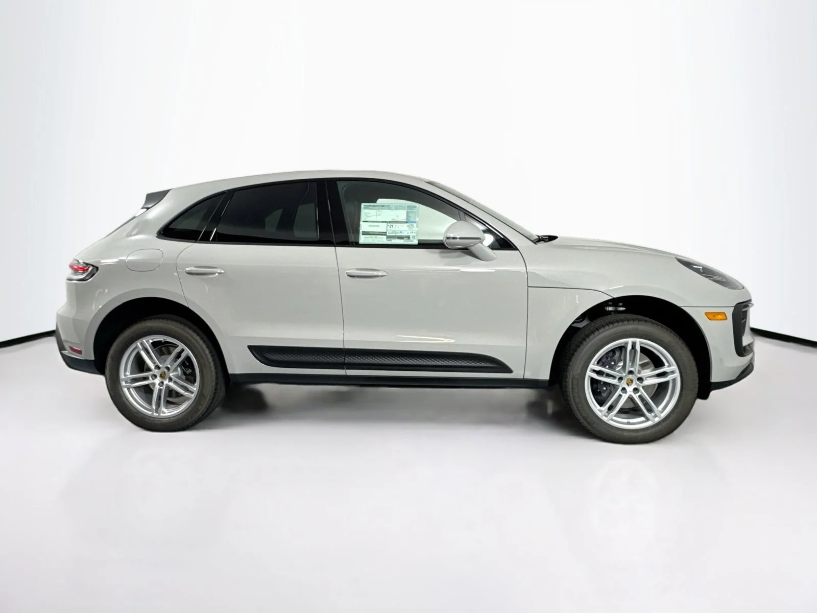 Certified Used 2025 Chalk Porsche  image 8