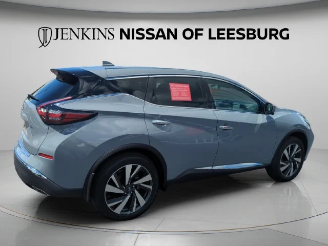 Used 2023 Gray Nissan SL image 5