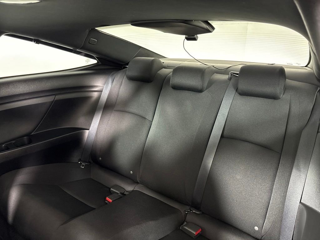 Used 2019  Honda EX image 21