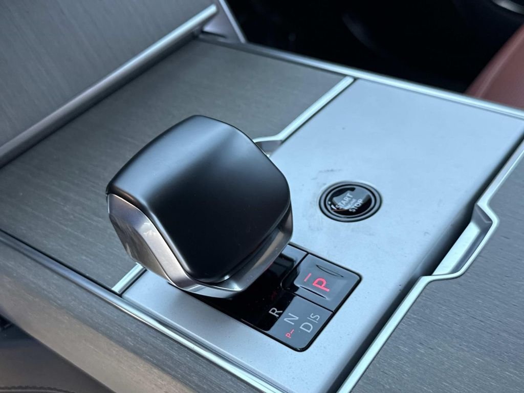 New 2026 Borasco Grey Land Rover SV Signature Suite image 5