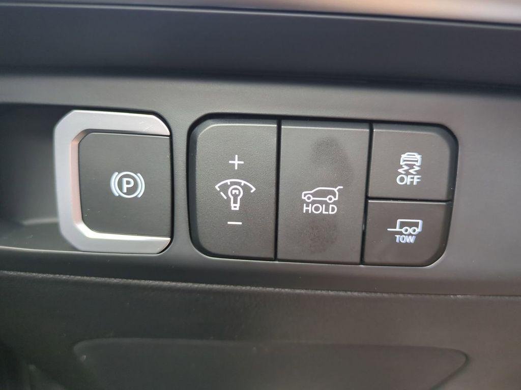 New 2026 White Hyundai XRT AWD image 31