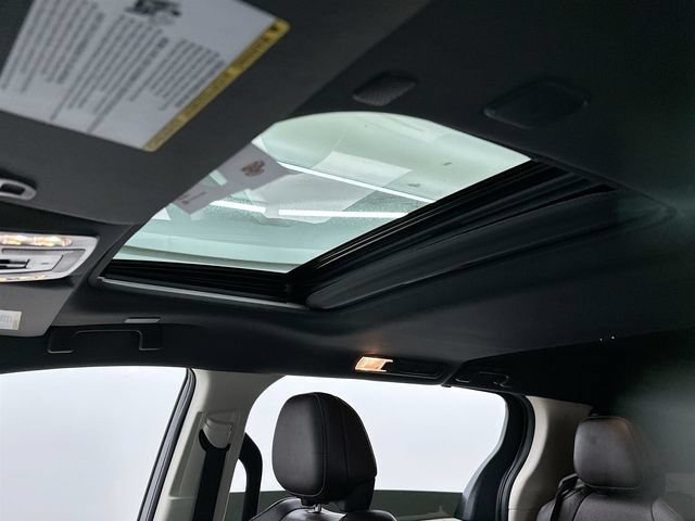 2024 Toyota Sienna Platinum - Photo 37